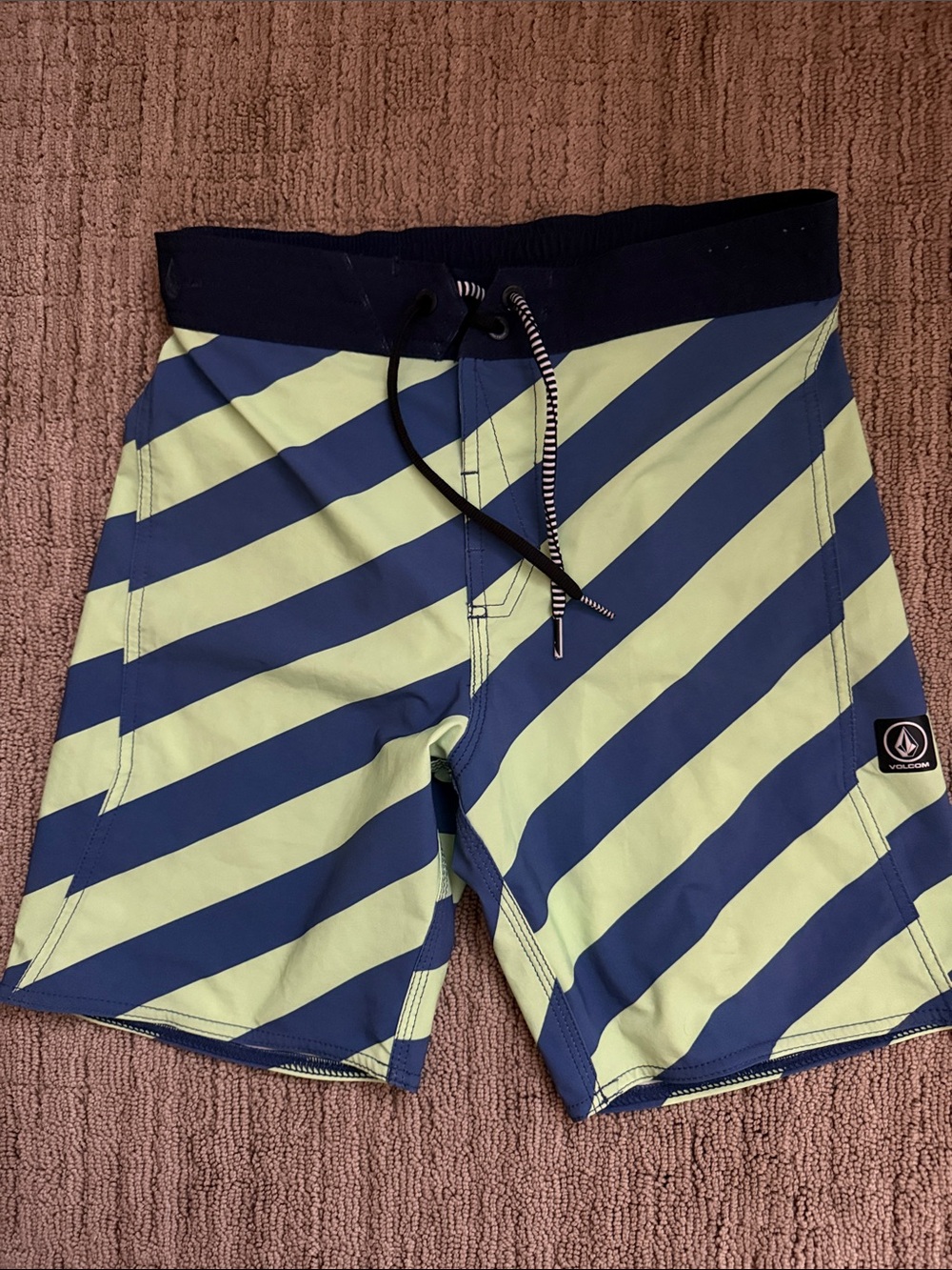 Volcom Boy’s Striped Swim Trunks/ Board Shorts size L.